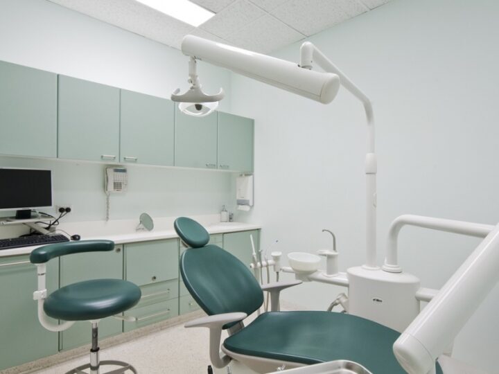 Nagromadzenie kamieni w pęcherzyku żółciowym – Przyczyny, Symptomy, Metody Leczenia i Usuwania