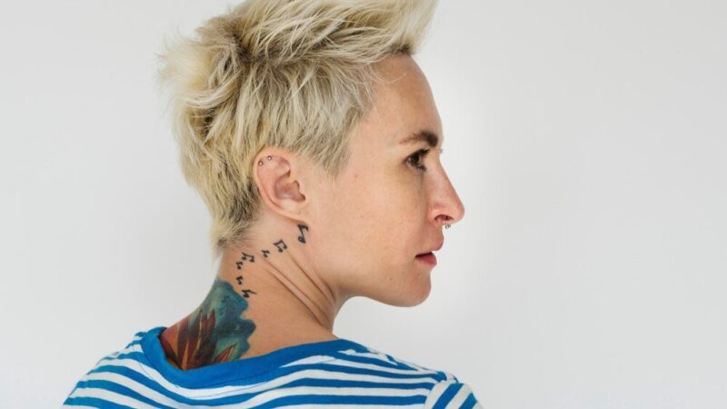 Kolczyk w języku: rodzaje, opuchlizna i czas gojenia