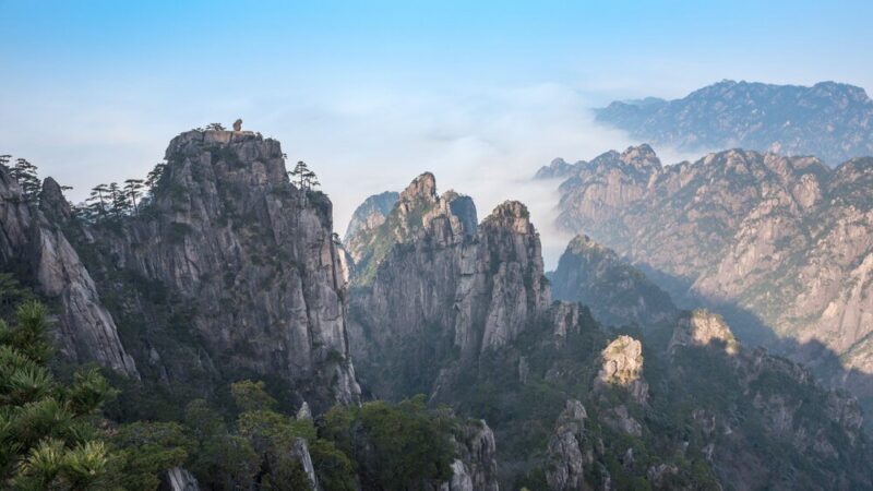 Góry Tien Szan – historia i ciekawostki o majestatycznych szczytach Azji